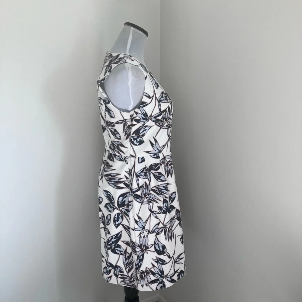 J Crew Leaf Patterned Pocketed Dress - Picture 3 of 12